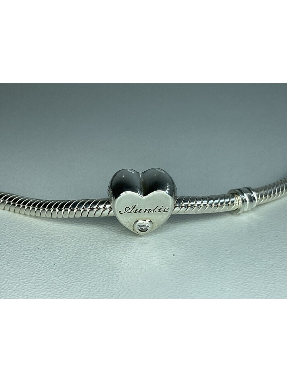 Pandora Auntie Heart Retired